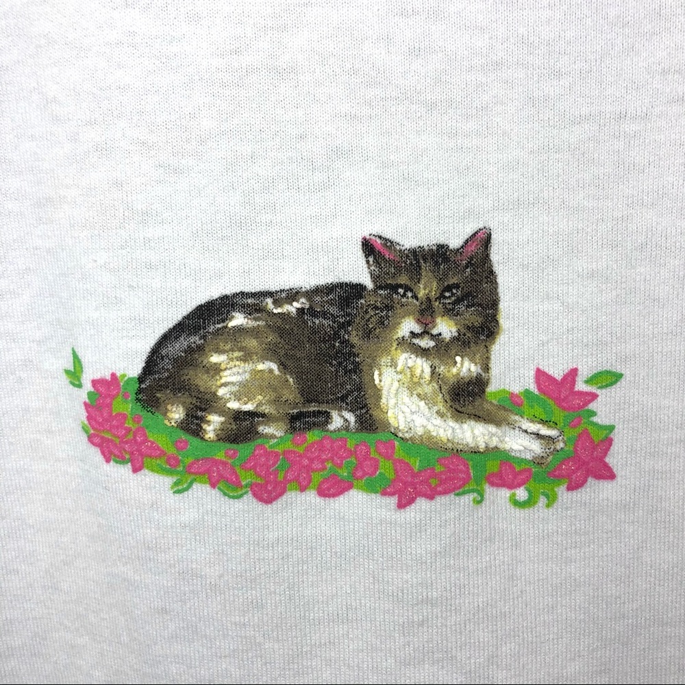 Vintage Blair White Tank Top with Cat and Floral Design